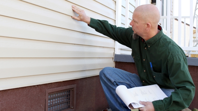 Siding Replacement: Enhance Your Property’s Ventilation & Insulation