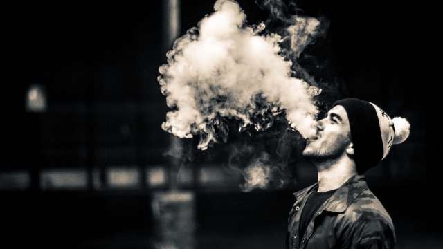 The Ups and Downs of Vaping: A Closer Look at its Pros and Cons